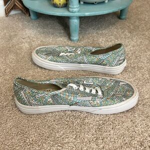 Vans Women’s Geometric Abstract Sneakers in Aqua Lime Green Yellow Color Size 8